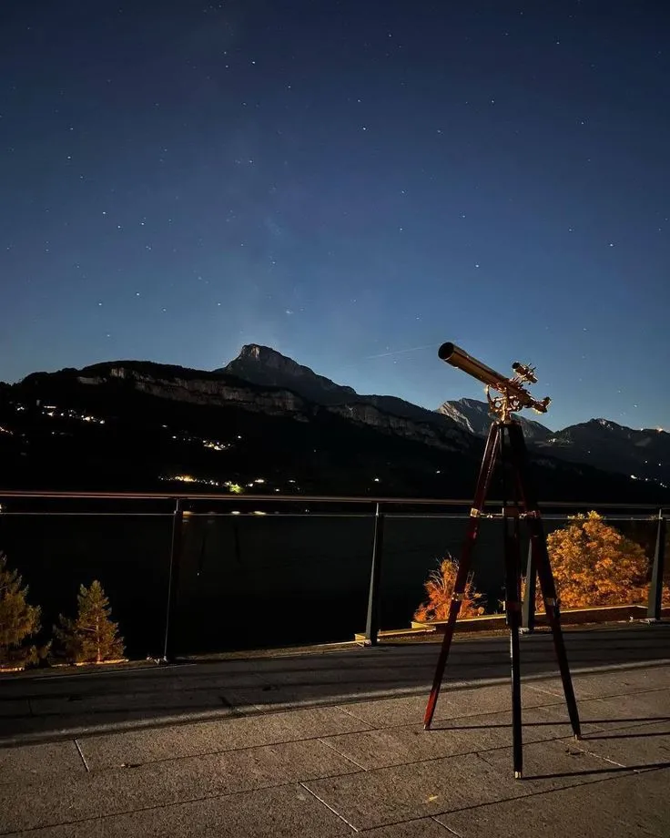 Equipo de AstroMSXO durante una observación nocturna en la Sierra de Gredos